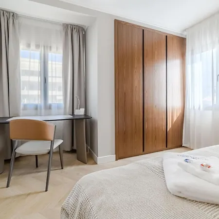 Seashell Crown Luxury Адехе