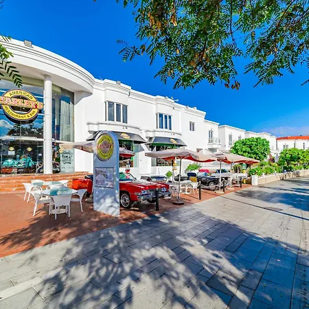 Seashell Crown Luxury Апартаменти Адехе