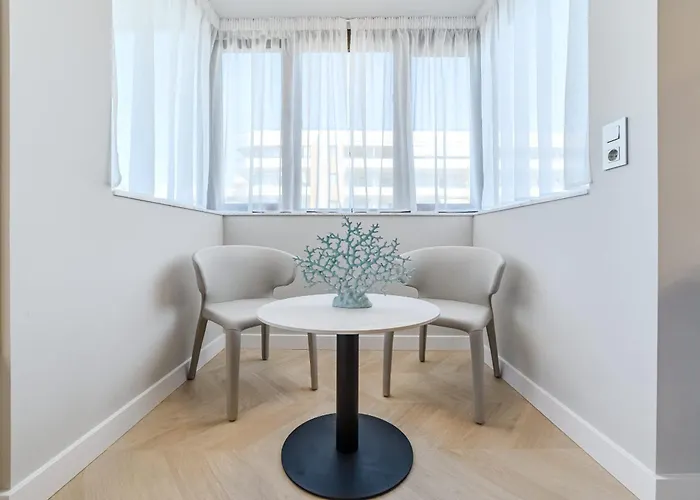 Seashell Crown Luxury Apartment *